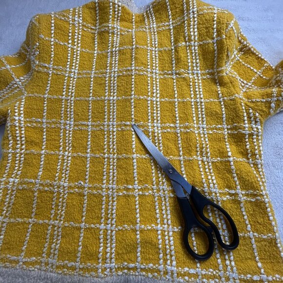 The Knit Couture Womens Yellow White Plaid Crop Cardigan Sweater Button-Front - Picture 6 of 10